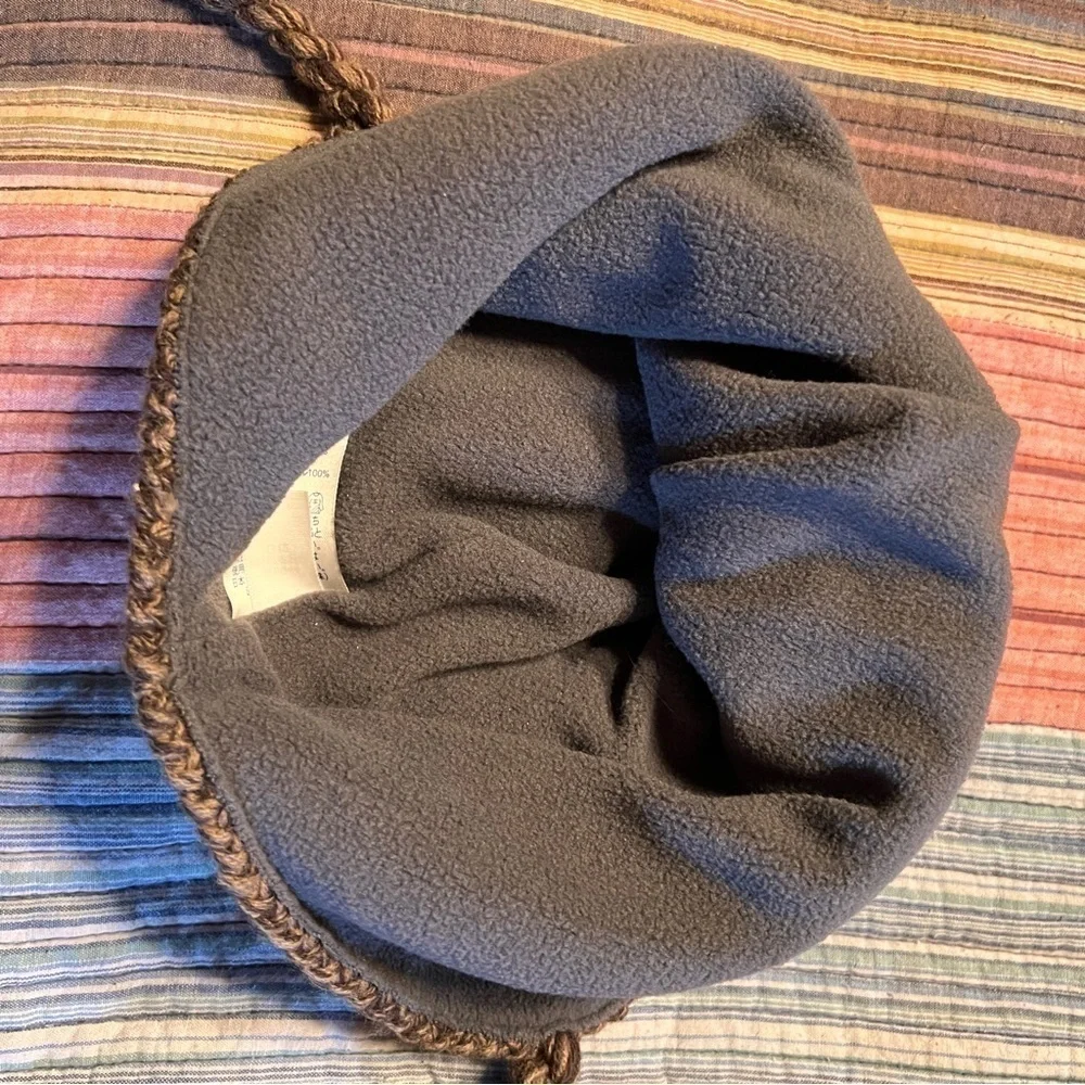 LAND’S END Wool Blend Winter Hat. Unisex. Geometric design. Covers Ears. OS